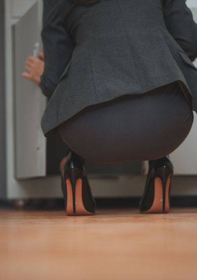女性裸体18禁_免费在线观看播放
