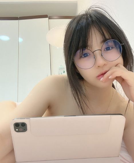 国模私拍无码啪啪一区二区_手机在线免费观看
